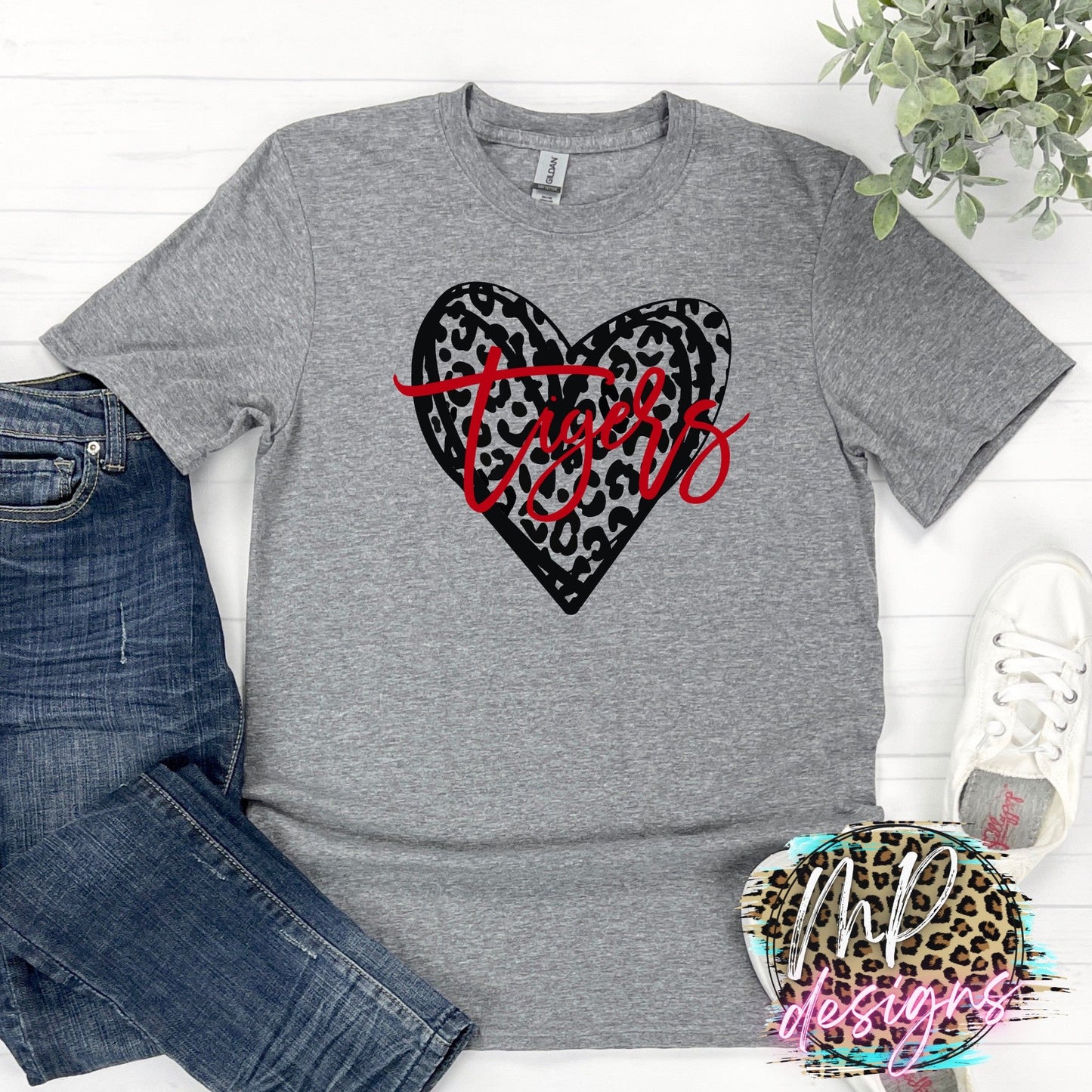 TIGERS LEOPARD HEART RED T-SHIRT